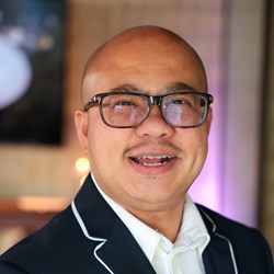 Takashi Cheng