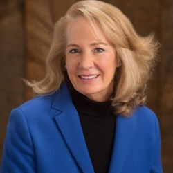 Kristin Hetzer